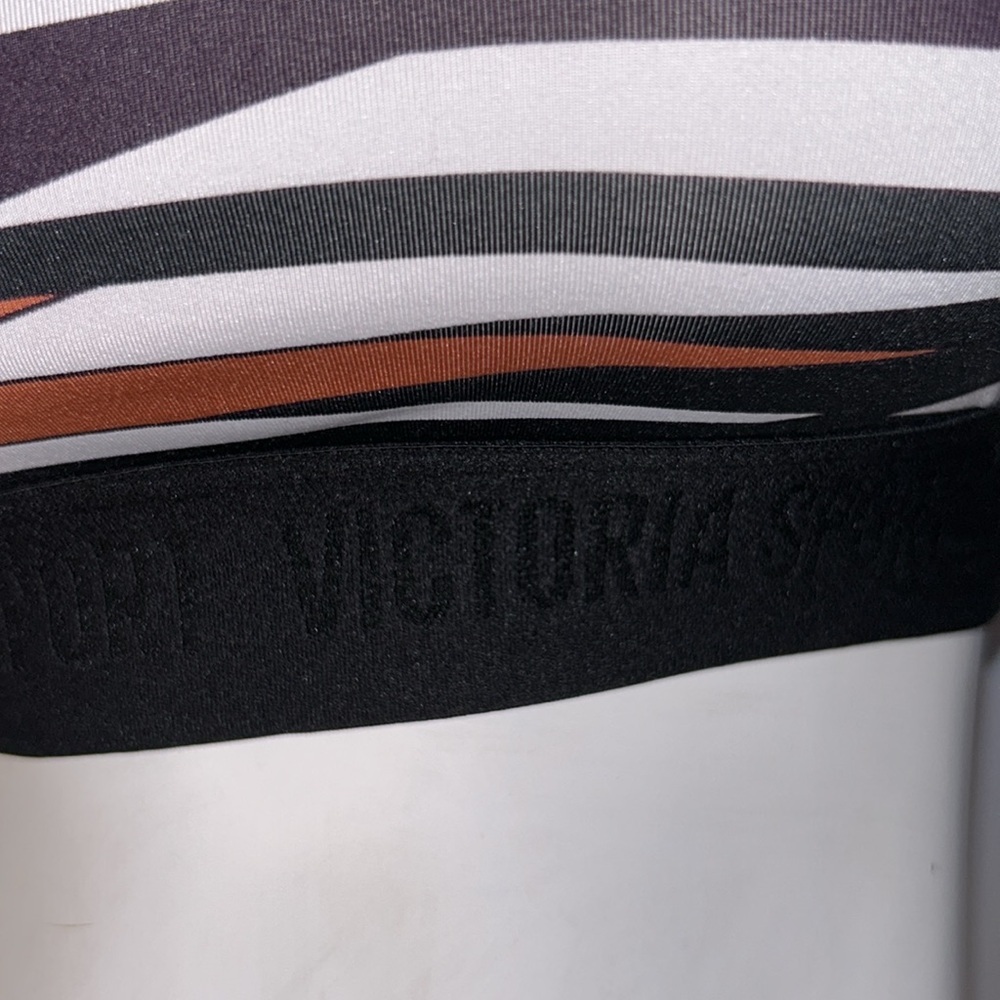 VICTORIA’S SECRET VSX The Player Geometric Print Racerback Sports Bra Sz M NWOT‎ - Picture 5 of 15